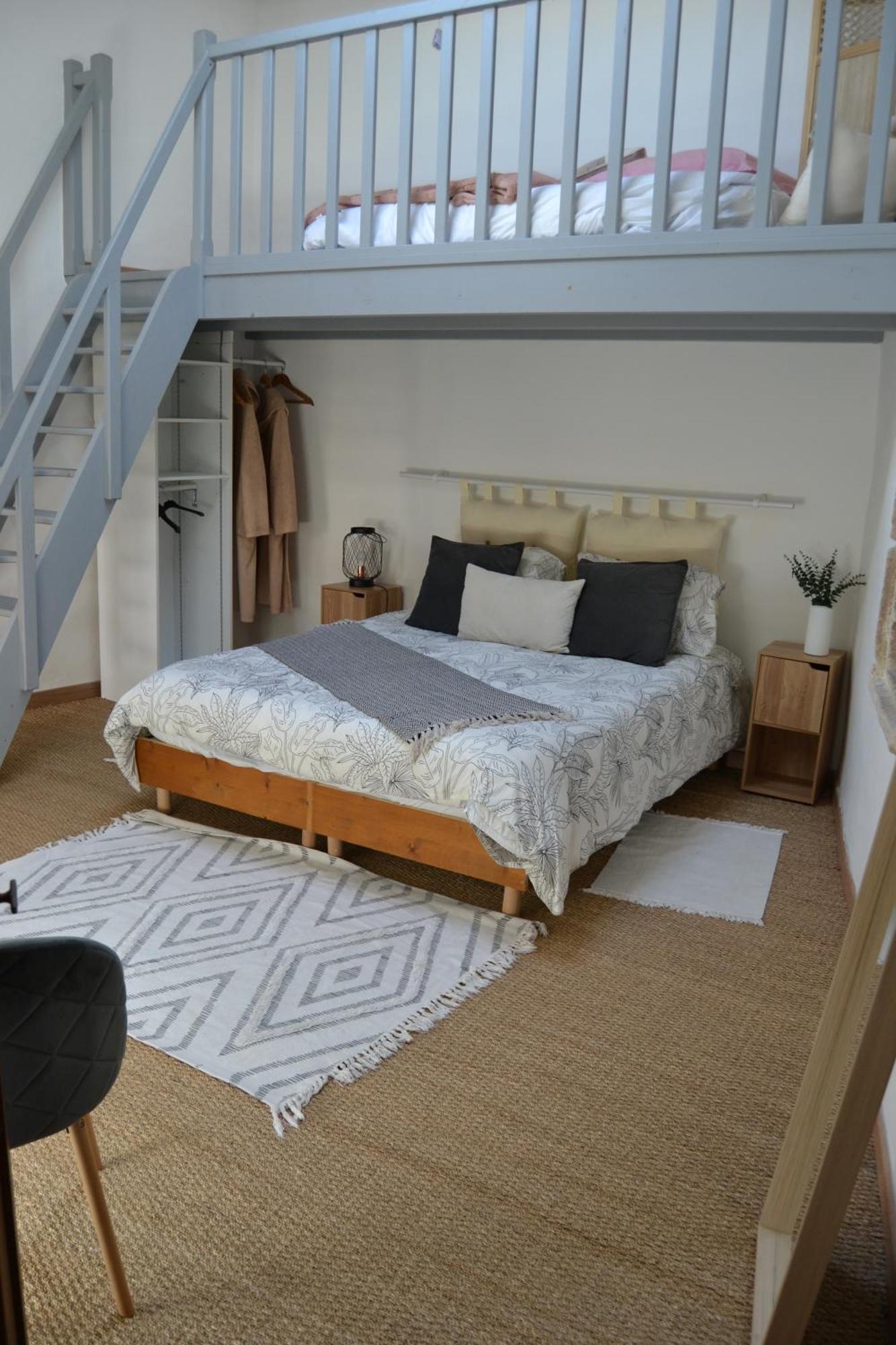Bed and Breakfast La Cachette Aigues-Vives  Экстерьер фото